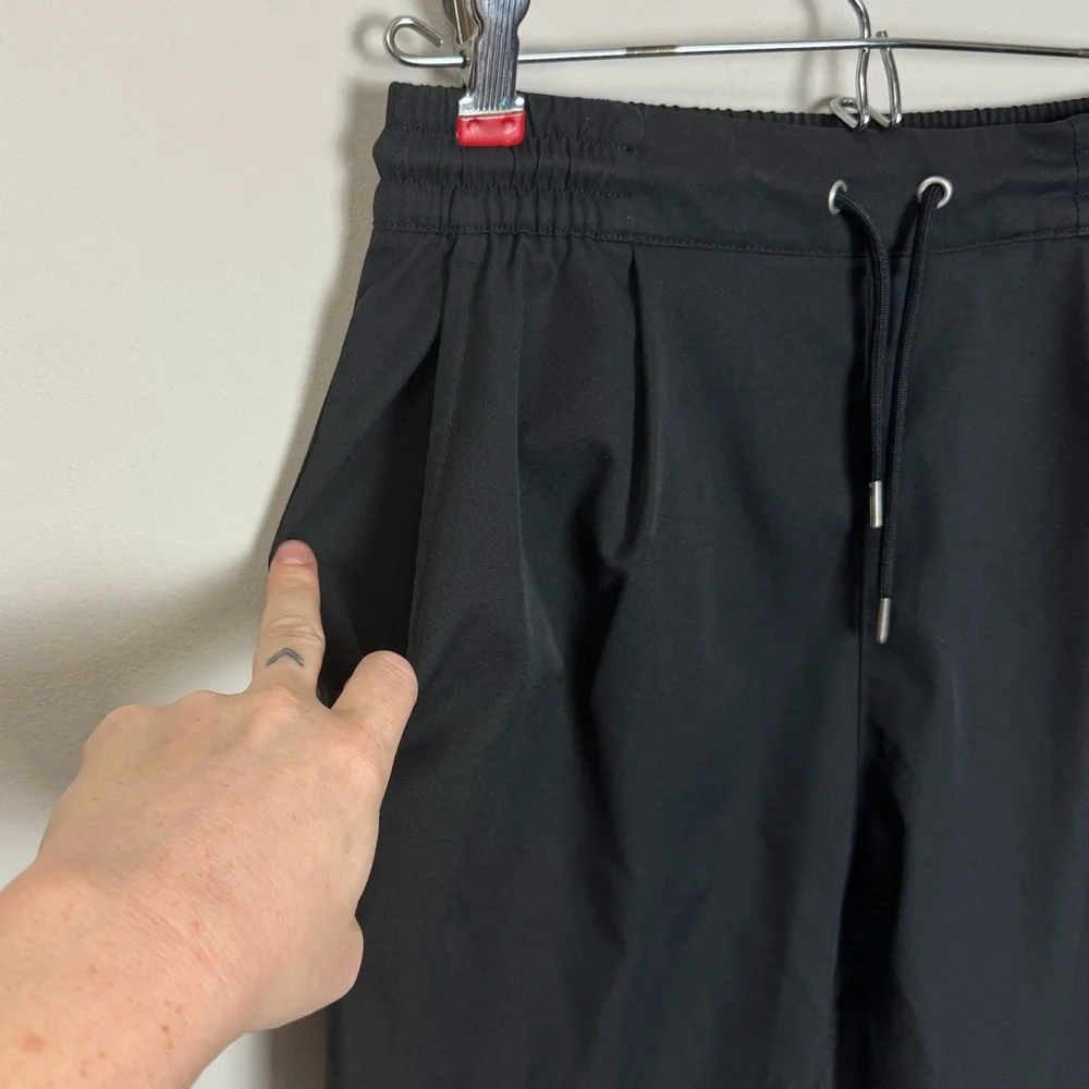 The North Face Women’s Black Jogger Pants | Size S